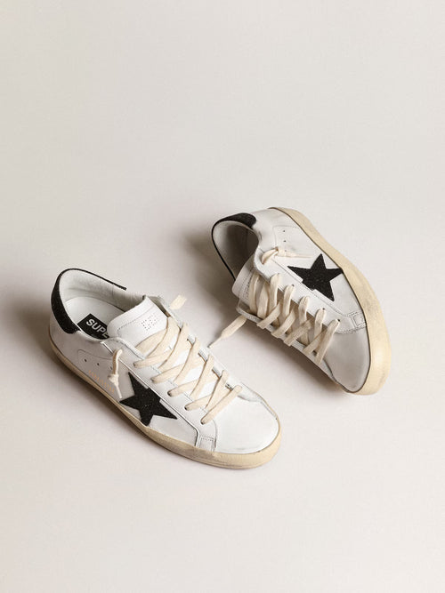 GOLDEN GOOSE Women’s Super - Star with a black Swarovski crystal star and heel tab | 黃金鵝 女款 Super - Star 搭配黑色施華洛世奇水晶星星與後跟標籤(白色) - LondonKelly 英國名牌代購