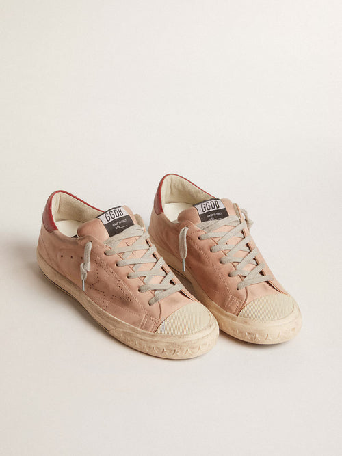 GOLDEN GOOSE Super-Star LTD in pink nubuck with perforated star and leather heel tab | 黃金鵝 Super-Star LTD 粉色磨砂皮款，搭配鏤空星星與皮革後跟標籤（古玫瑰色）