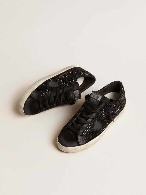 GOLDEN GOOSE Super-Star in black suede with Swarovski crystals and black suede star | 黃金鵝 Super-Star 黑色麂皮款，搭配施華洛世奇水晶與黑色麂皮星星（黑色）